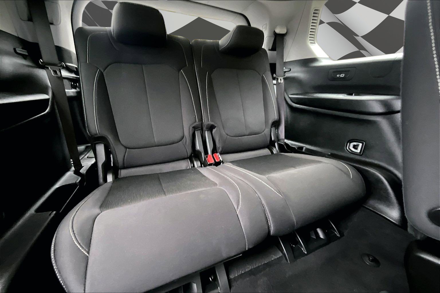 Used 2022 Jeep Grand Cherokee L Laredo w/ Luxury Tech Group I RWD image 28