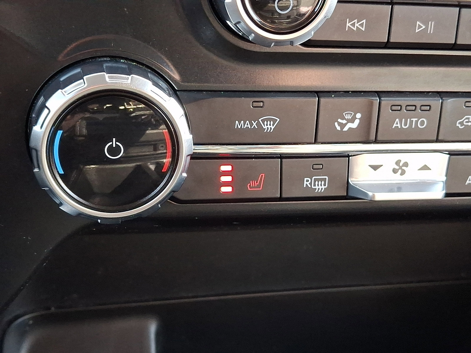 Certified 2022 Ford F150 XLT w/ Equipment Group 302A High image 31