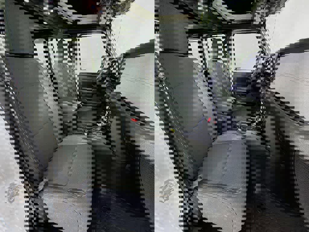 Used 2024 Jeep Wrangler Willys image 18