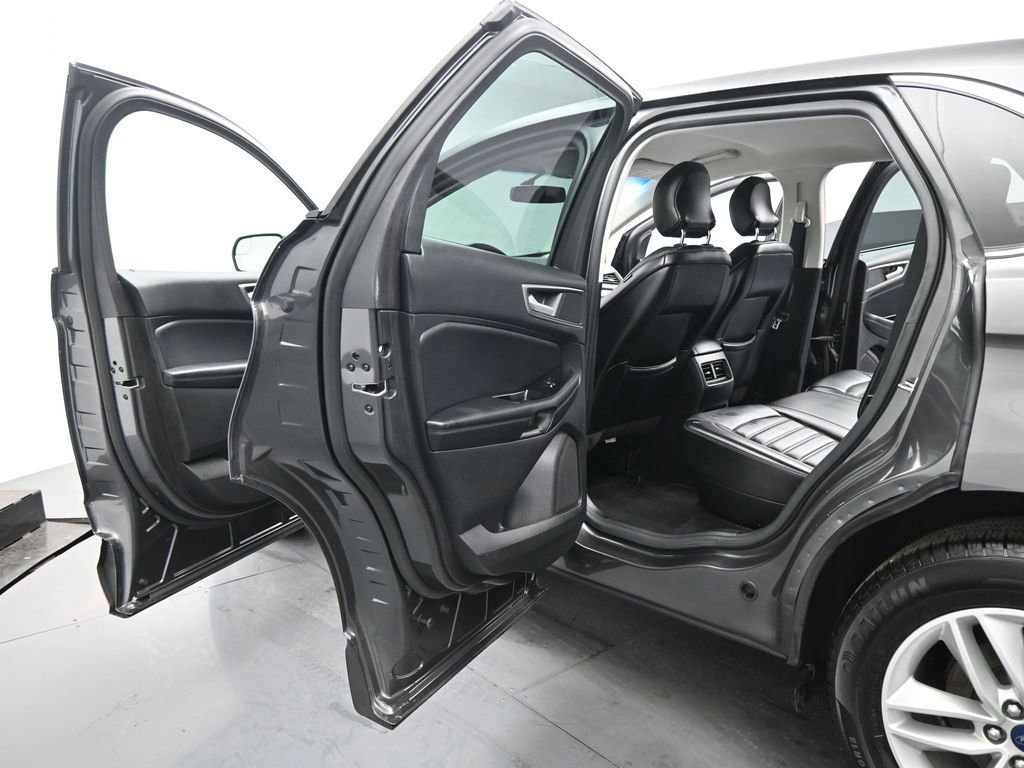 Certified 2017 Ford Edge SEL w/ Equipment Group 201A image 46