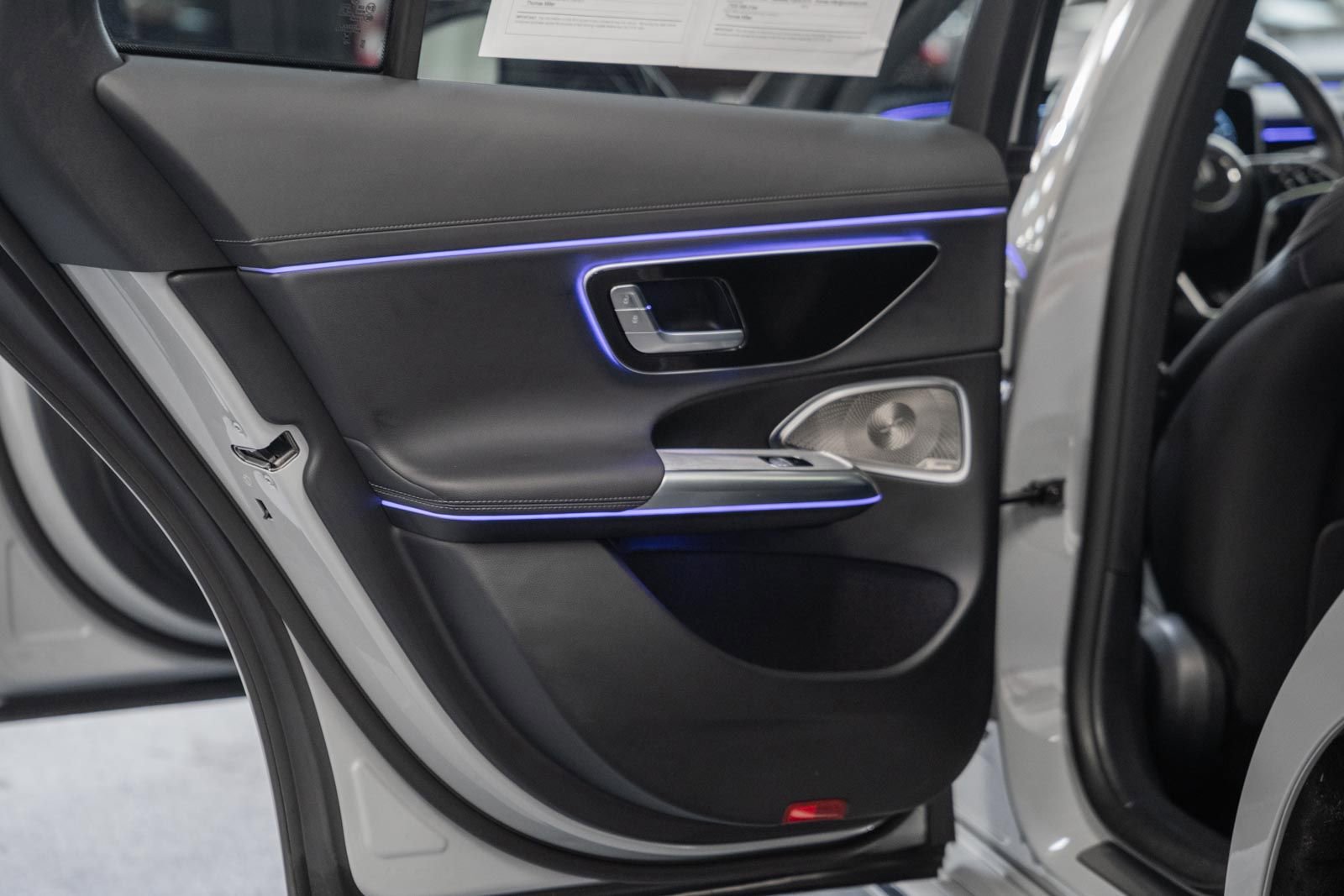 Used 2025 Mercedes-Benz E 350 4MATIC Sedan image 42