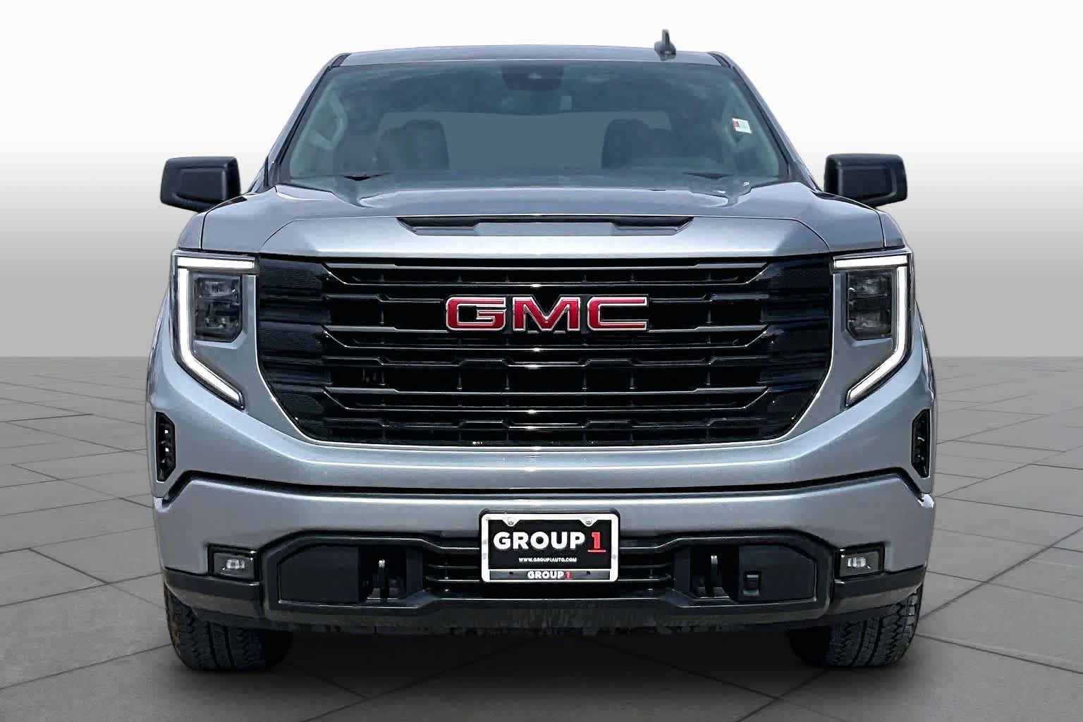 Used 2025 GMC Sierra 1500 Elevation w/ X31 Off-Road Package AWD/4WD image 4