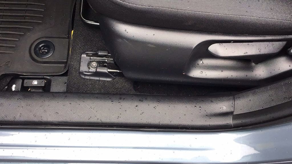 Used 2023 Toyota Corolla LE image 16