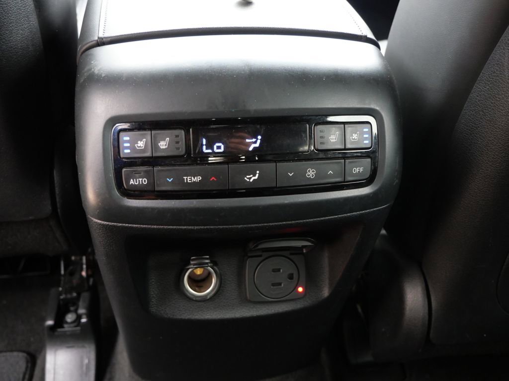 Used 2020 Hyundai Palisade Limited FWD image 18