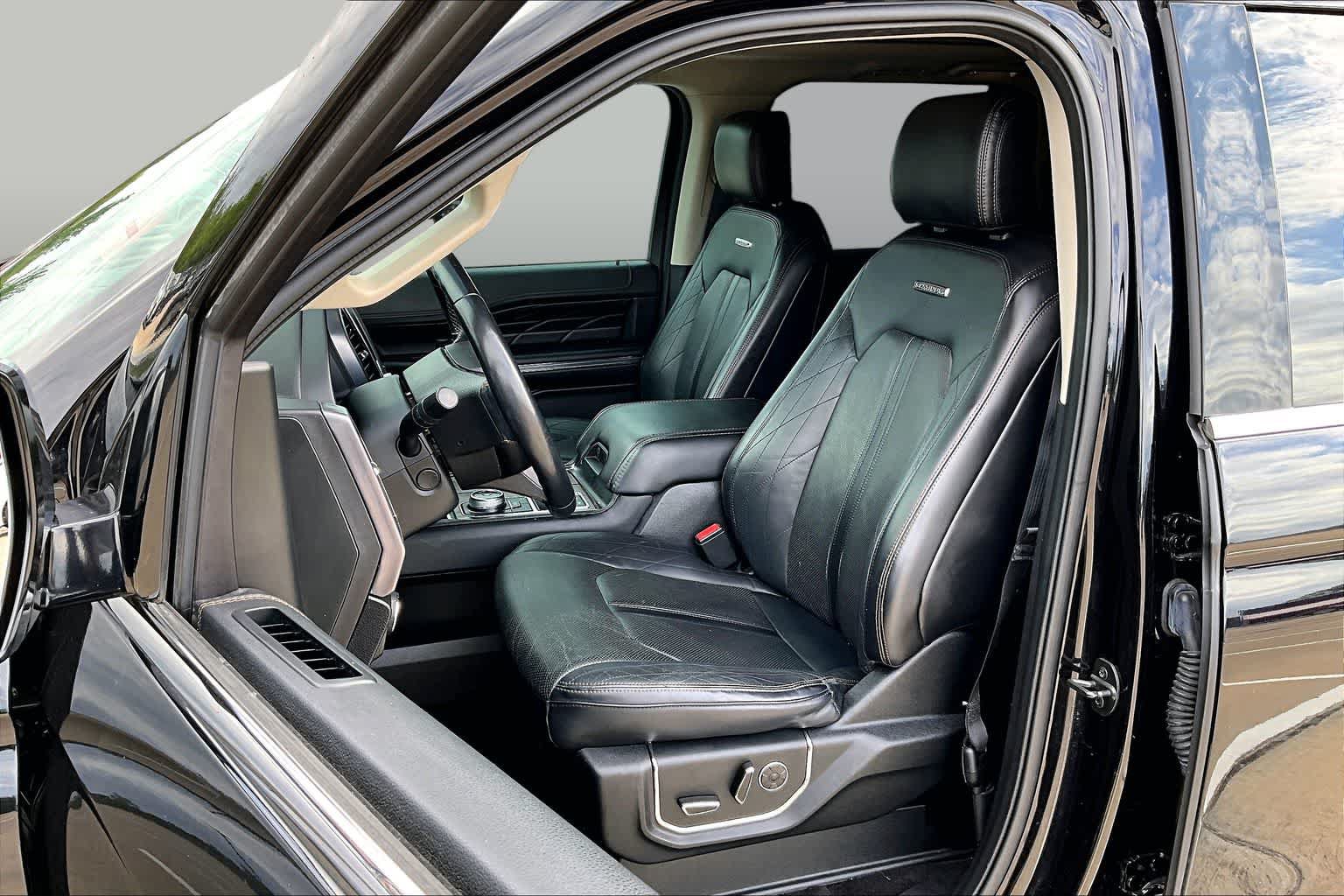 Certified 2019 Ford Expedition Platinum RWD image 7