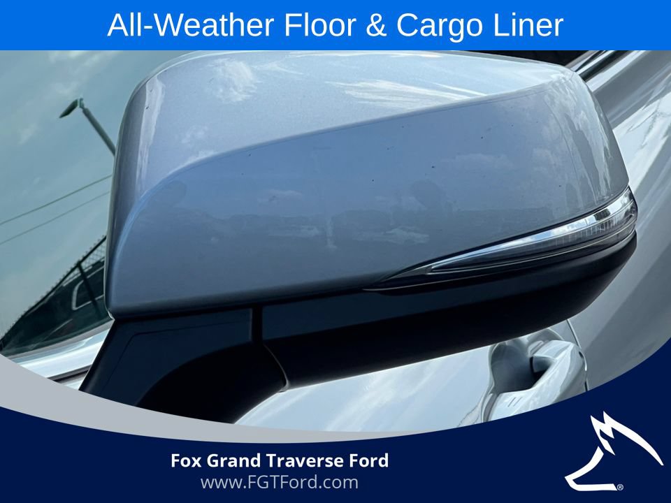 Used 2022 Toyota Highlander XLE AWD/4WD image 37