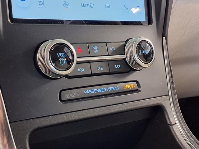 Certified 2024 Ford Edge Titanium AWD/4WD image 12