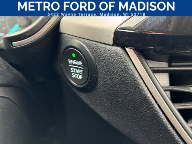 Certified 2020 Ford Escape SEL image 31