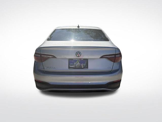 Used 2023 Volkswagen Jetta SE w/ Black Wheel Package FWD image 7