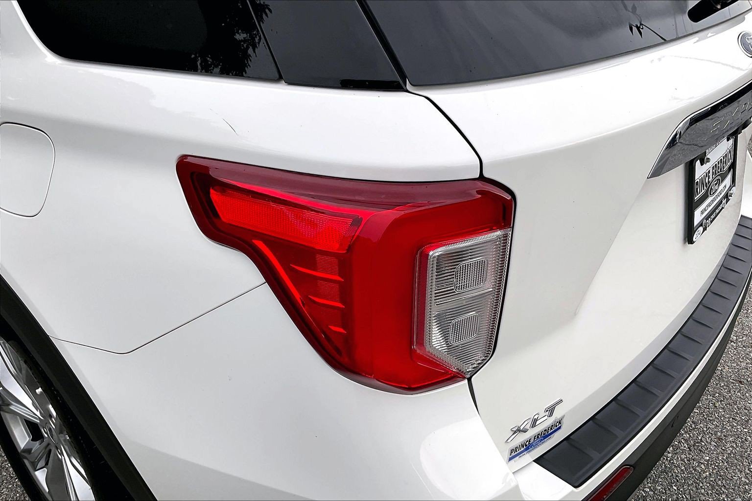 Certified 2020 Ford Explorer XLT w/ Equipment Group 202A RWD image 30