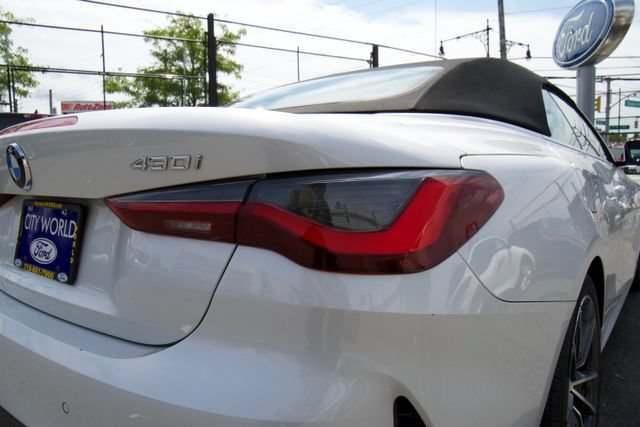 Used 2025 BMW 430i Convertible w/ Premium Package RWD image 11