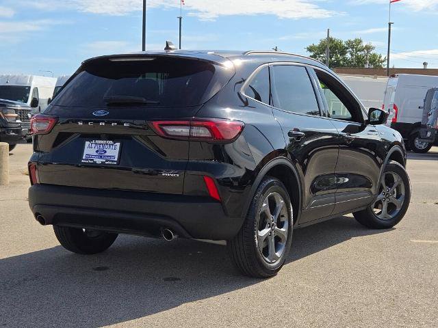Certified 2025 Ford Escape ST-Line Select AWD/4WD image 10
