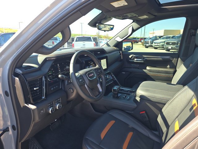 Used 2024 GMC Sierra 1500 AT4 w/ Technology Package AWD/4WD image 10
