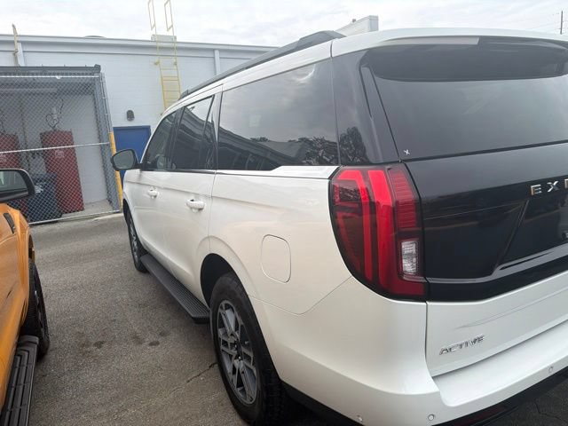 Certified 2025 Ford Expedition Active AWD/4WD image 18