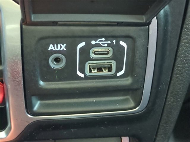 Used 2024 Jeep Wrangler Unlimited Rubicon w/ Safety Group image 21