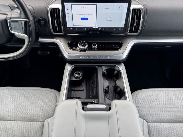 Certified 2025 Ford Expedition Platinum AWD/4WD image 11
