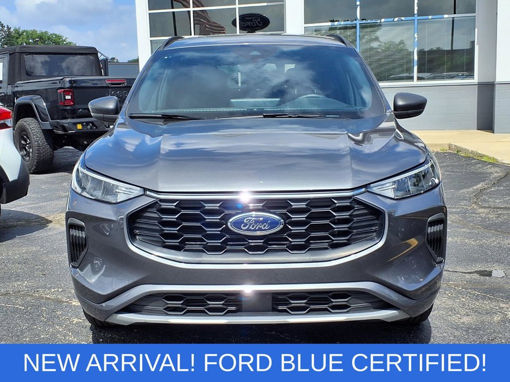 Certified 2023 Ford Escape ST-Line w/ Tech Pack #1 AWD/4WD image 24