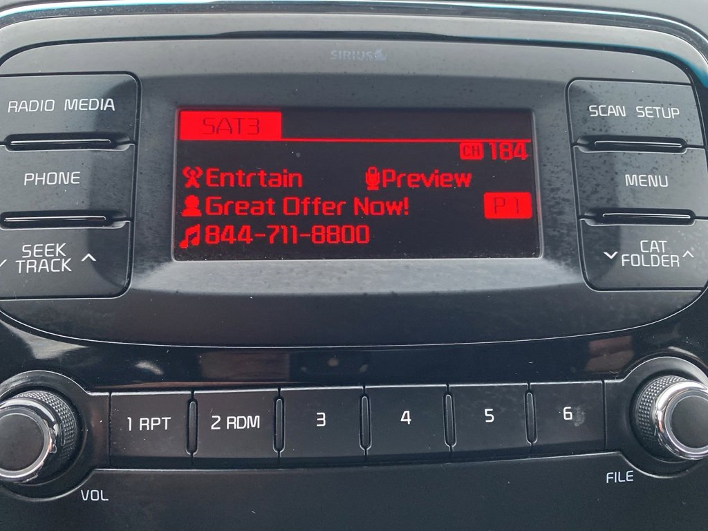 Used 2017 Kia Forte LX image 30