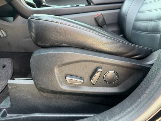 Certified 2018 Ford Edge SEL w/ Equipment Group 201A AWD/4WD image 9