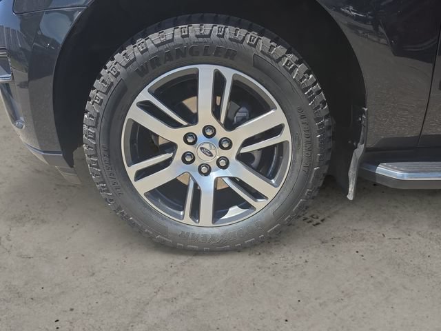 Certified 2023 Ford Expedition XLT AWD/4WD image 9