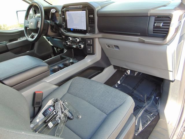 Certified 2024 Ford F150 XLT w/ Equipment Group 302A MID AWD/4WD image 25