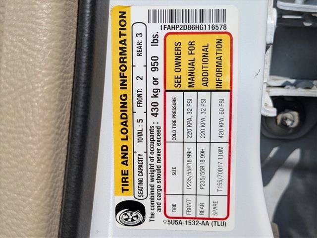 Certified 2017 Ford Taurus SE FWD image 19
