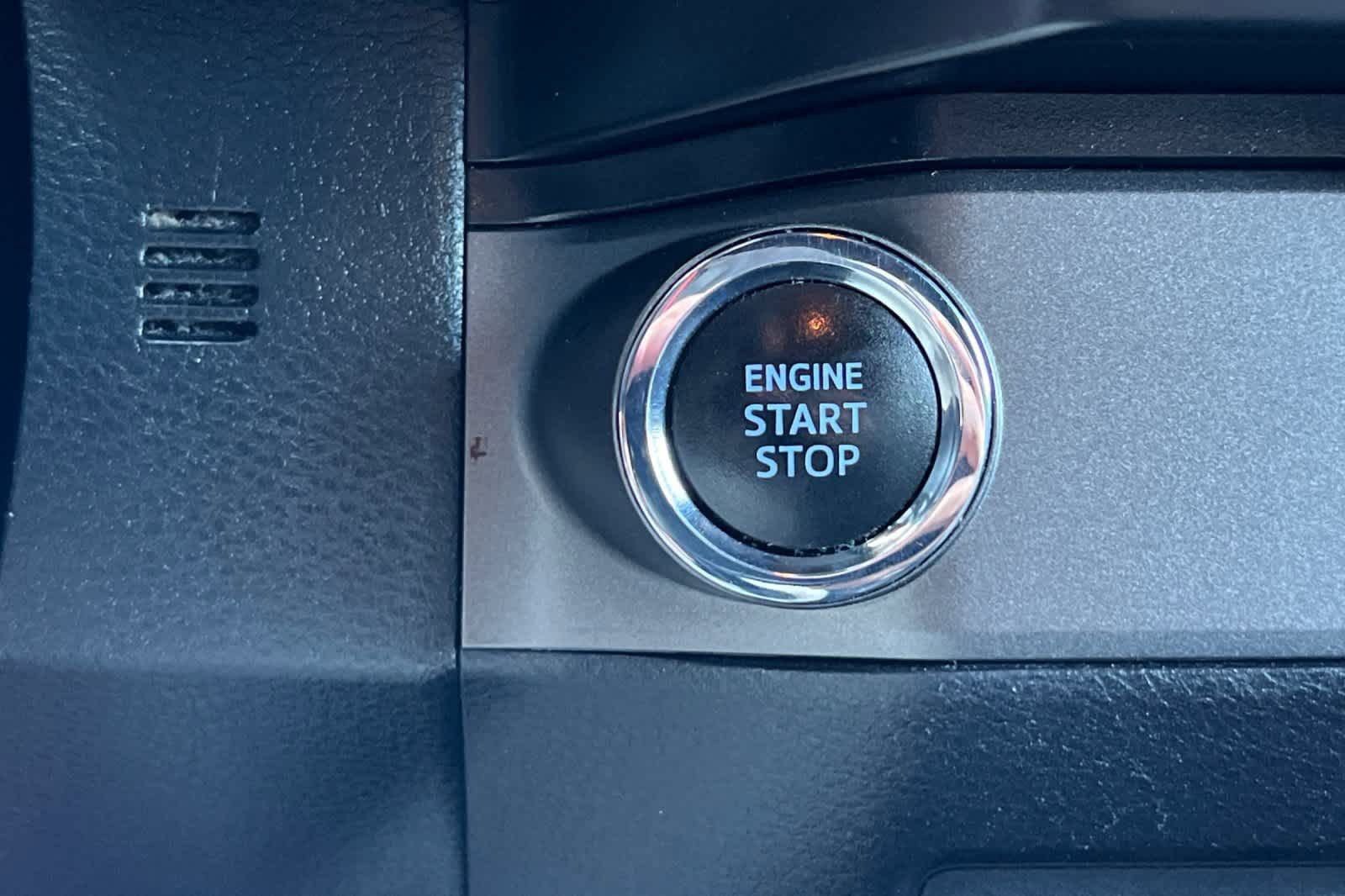 Used 2021 Toyota Tacoma TRD Sport w/ Technology Package RWD image 22