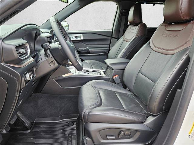 Certified 2023 Ford Explorer Platinum w/ Equipment Group 601A AWD/4WD image 17