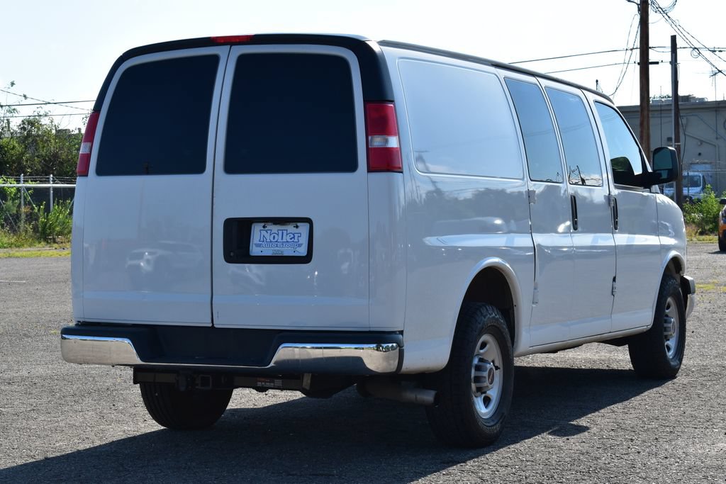 Used 2021 GMC Savana 2500 w/ Driver Convenience Package RWD image 5
