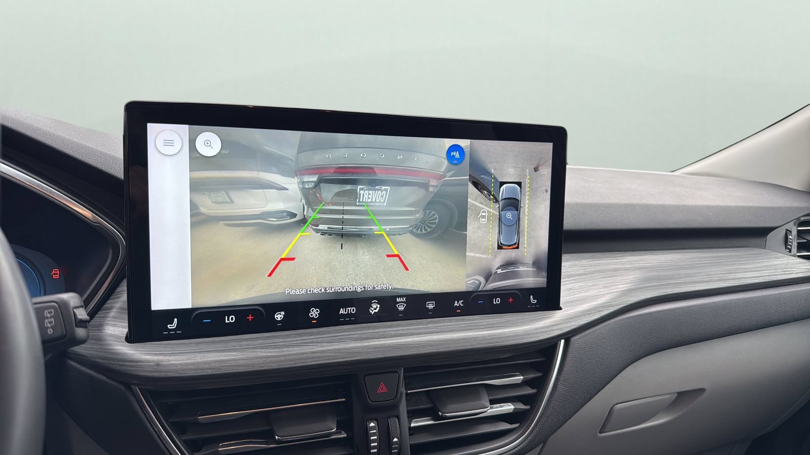 Certified 2023 Ford Escape Platinum w/ Premium Technology Package FWD image 15