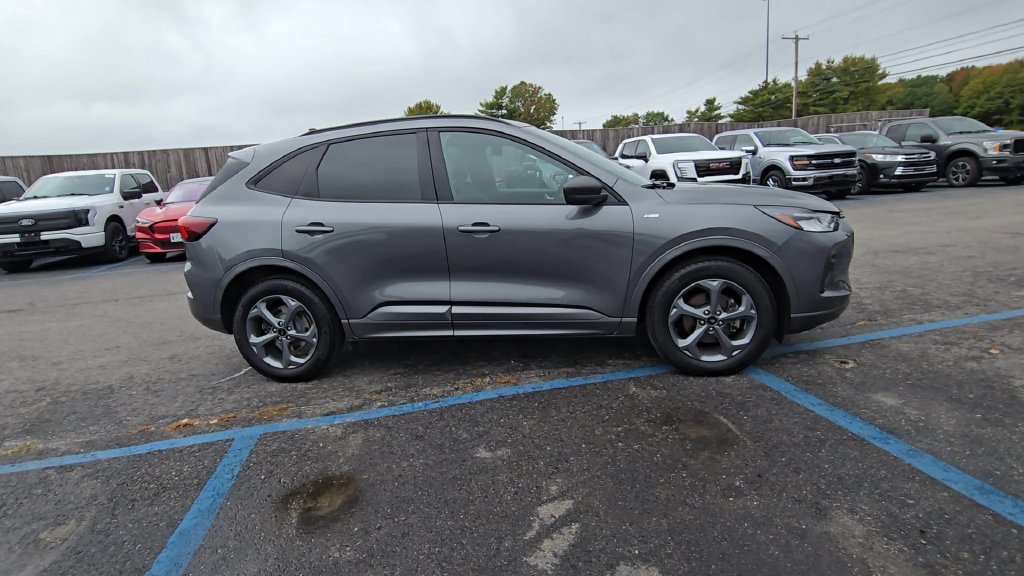 Certified 2023 Ford Escape ST-Line w/ Tech Pack #1 AWD/4WD image 21