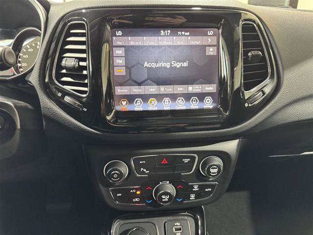 Used 2019 Jeep Compass Limited w/ Safety & Security Group AWD/4WD image 34