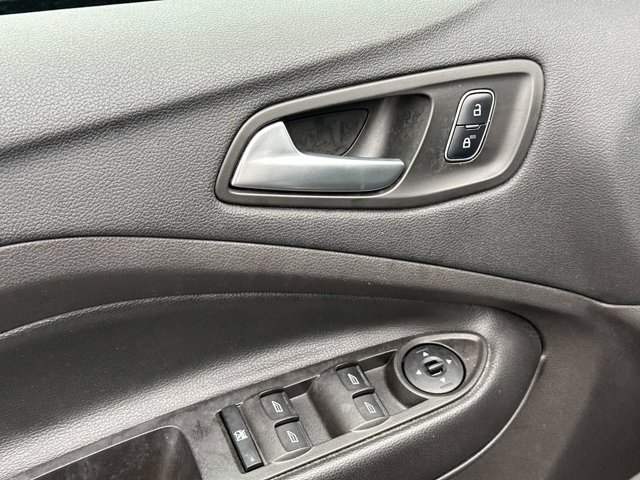 Certified 2018 Ford Escape SEL FWD image 17