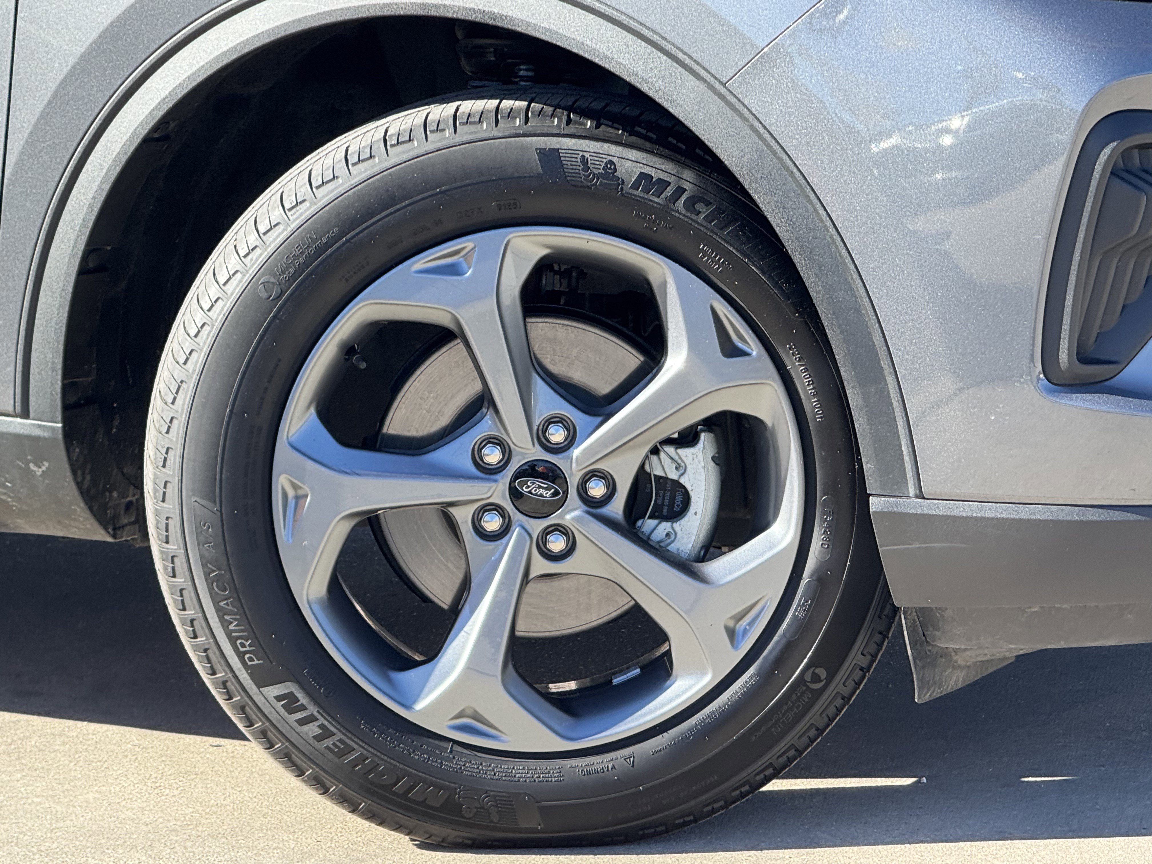 Certified 2025 Ford Escape ST-Line w/ Tech Pack #1 image 8