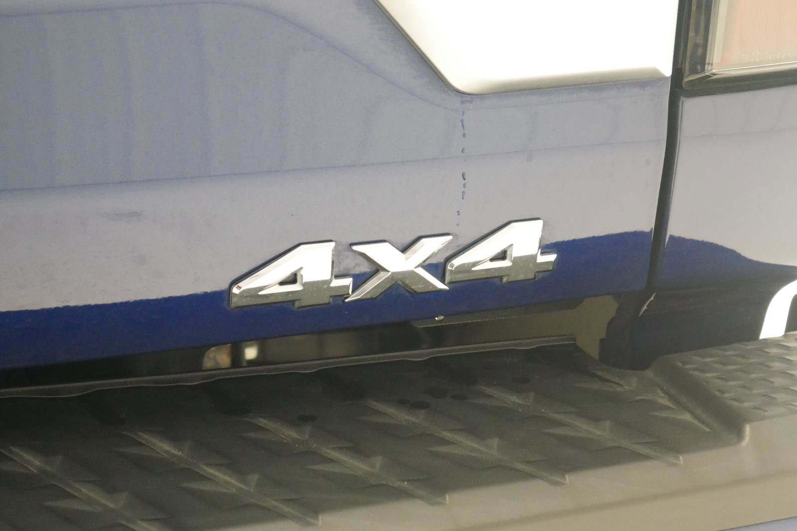 Used 2023 Nissan Titan Platinum Reserve w/ Moonroof Package image 26