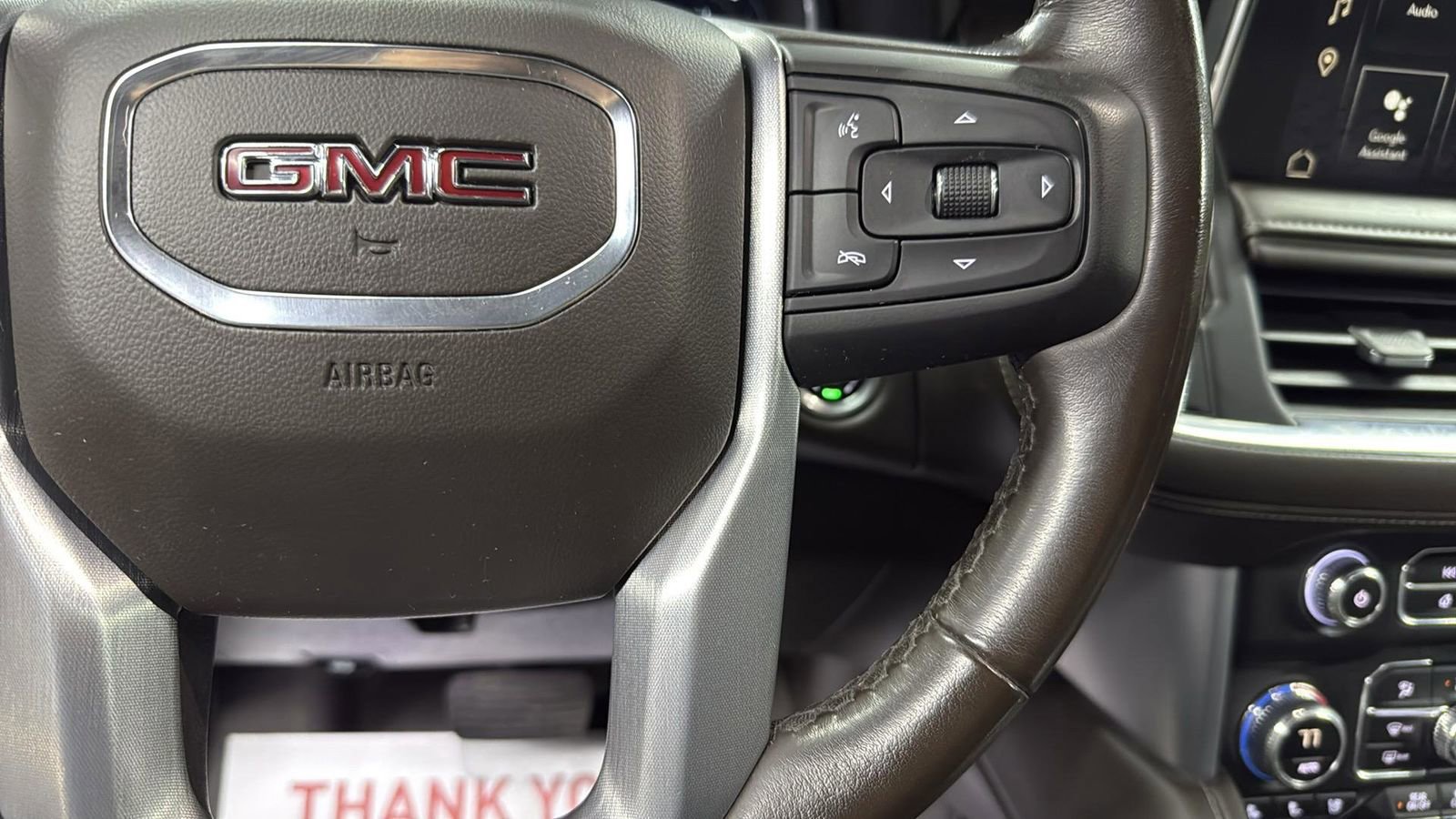 Used 2023 GMC Yukon XL SLT image 16