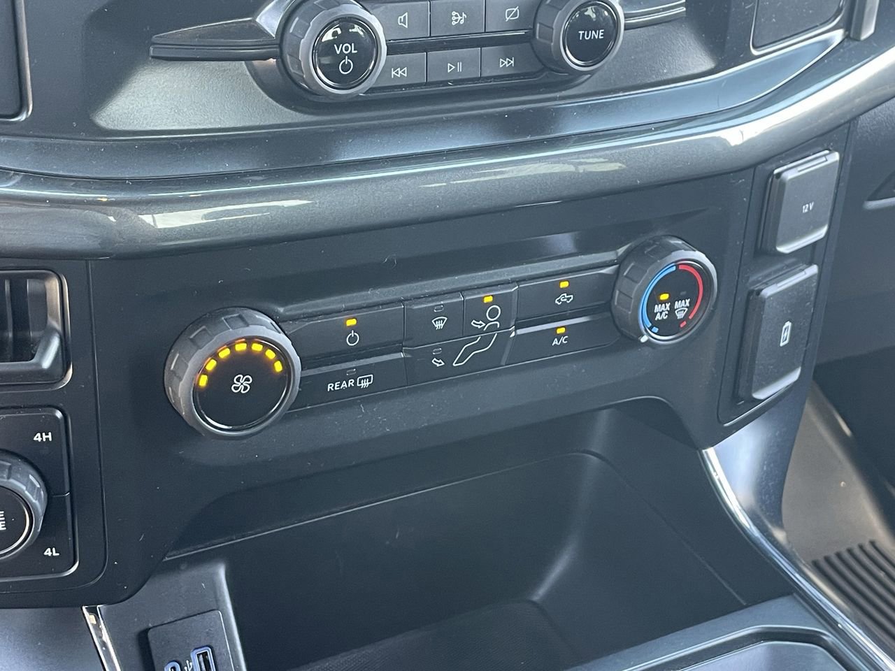 Certified 2022 Ford F150 XL w/ STX Appearance Package AWD/4WD image 29