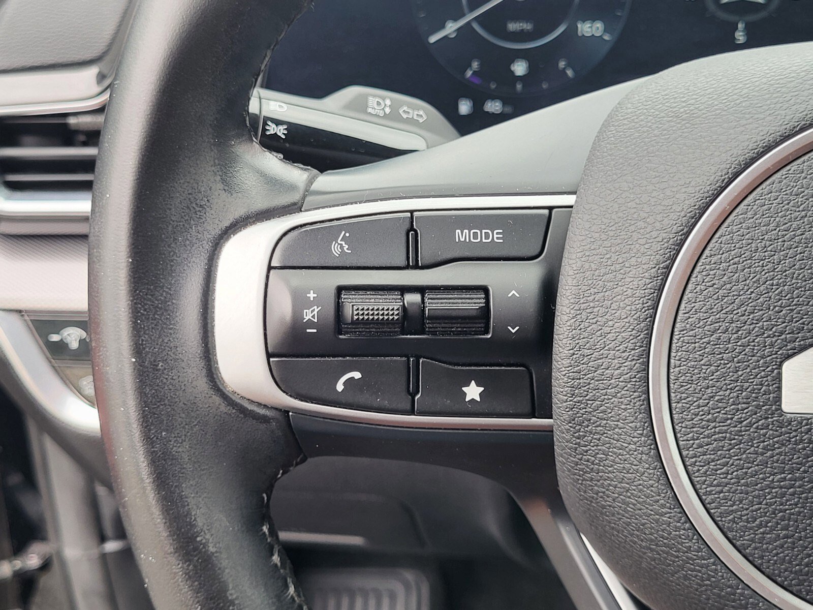 Used 2023 Kia Sportage SX image 27