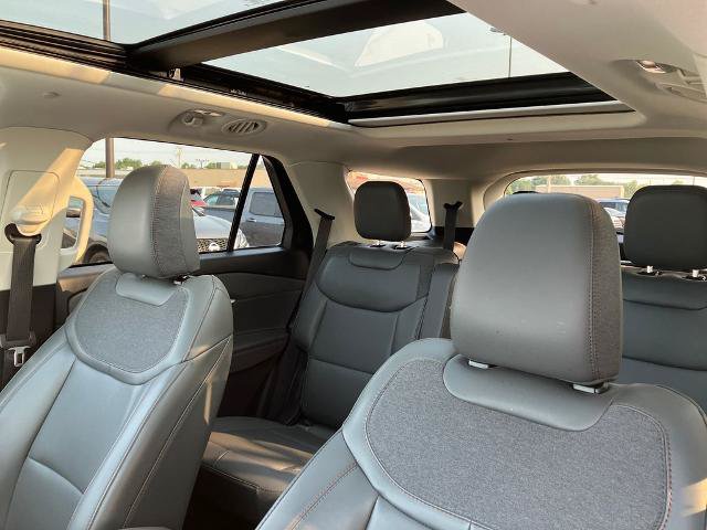 Certified 2025 Ford Explorer Active w/ Active Comfort Package AWD/4WD image 25