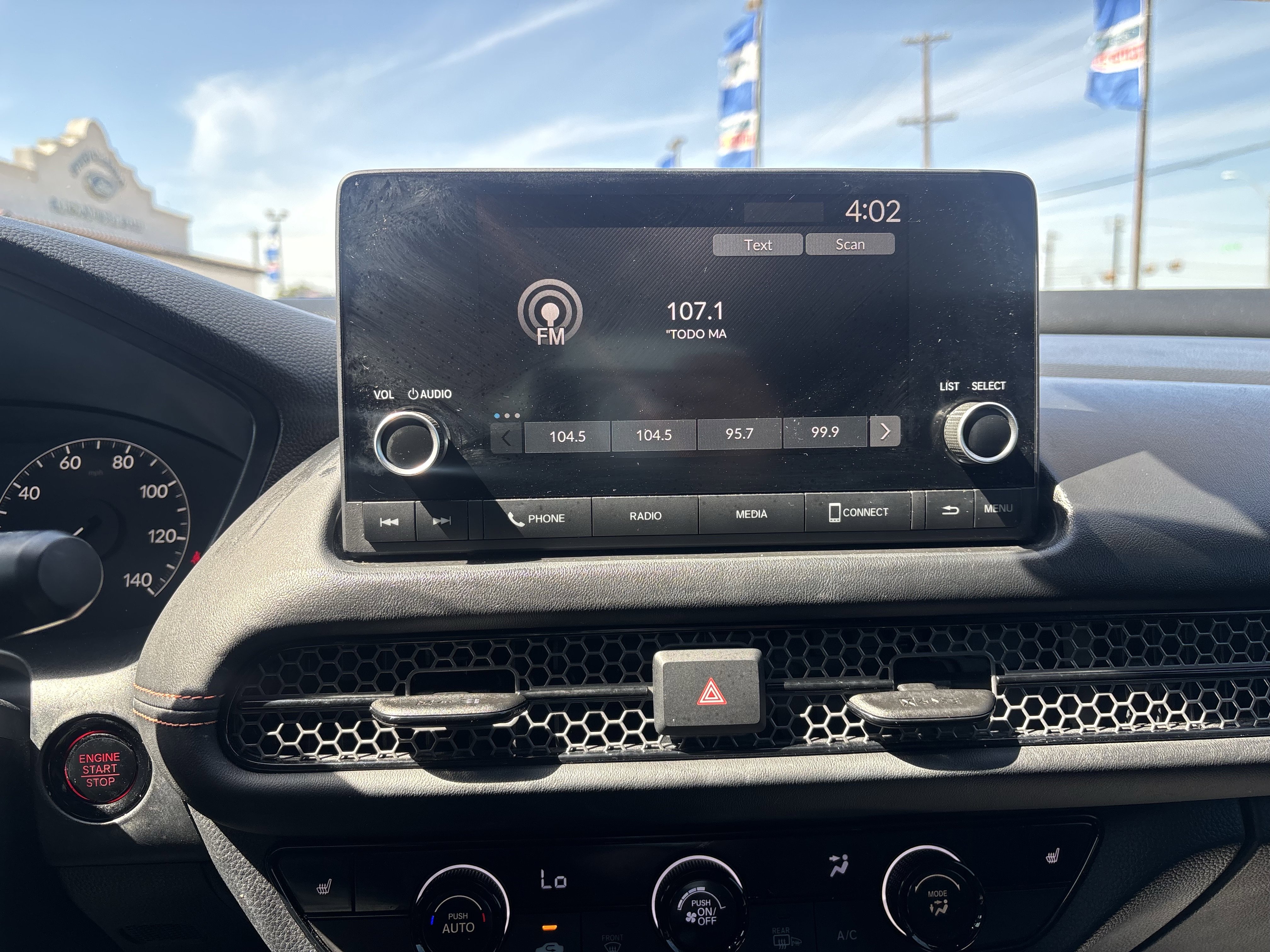 Used 2023 Honda HR-V Sport image 36