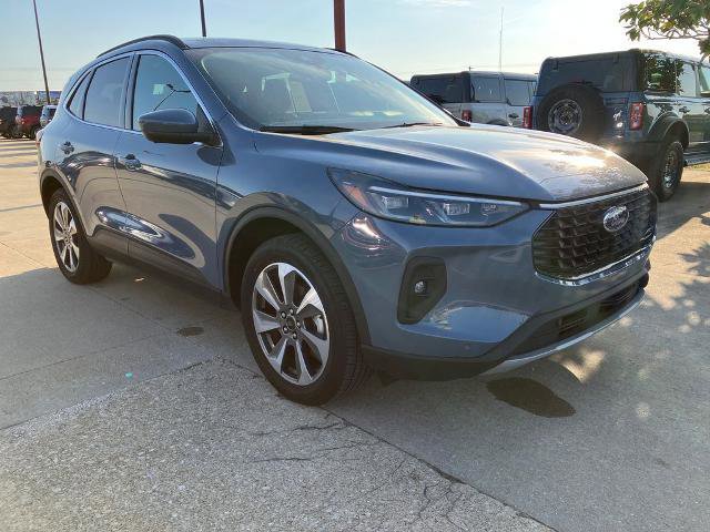 Certified 2025 Ford Escape Platinum w/ Premium Technology Package AWD/4WD image 7