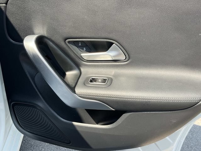 Used 2023 Mercedes-Benz CLA 250 image 25