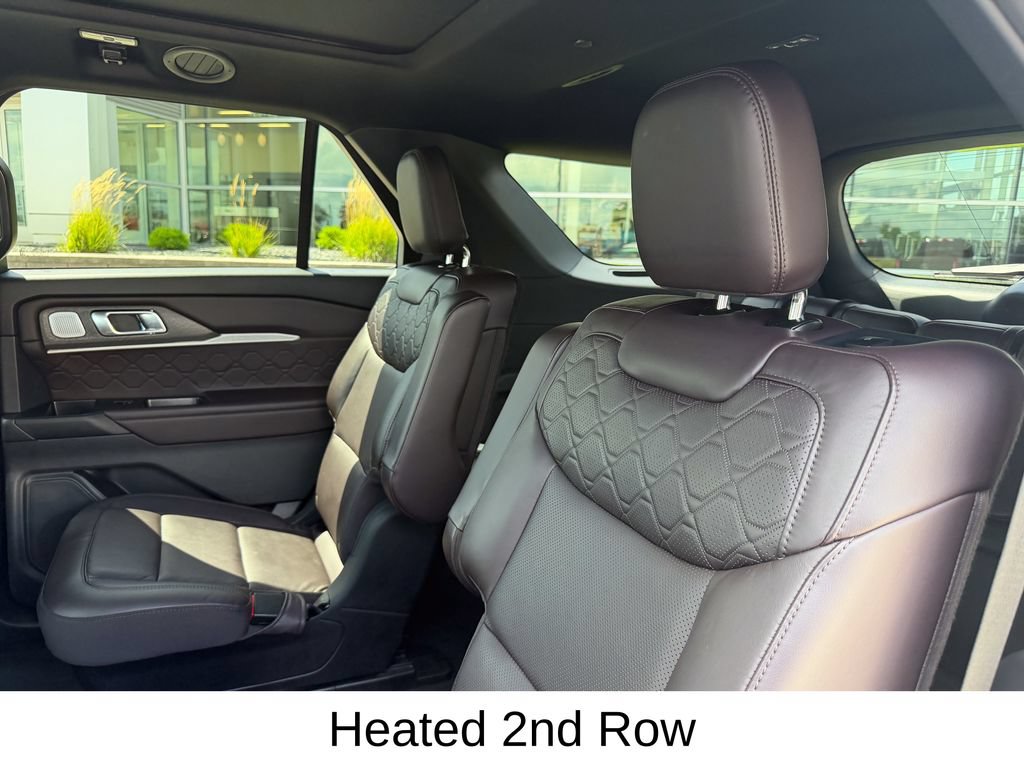 Certified 2025 Ford Explorer Platinum w/ LUX Leather Package AWD/4WD image 16