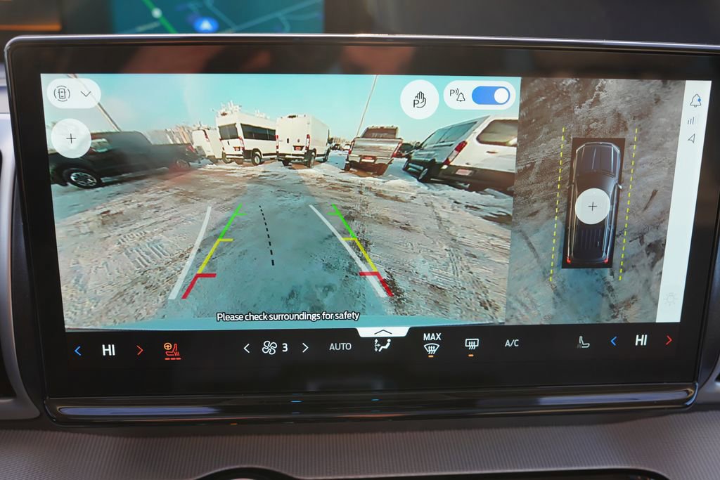 Certified 2025 Ford Expedition Active image 42