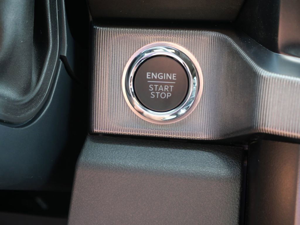 Certified 2026 Ford F450 Platinum w/ FX4 Off-Road Package image 24