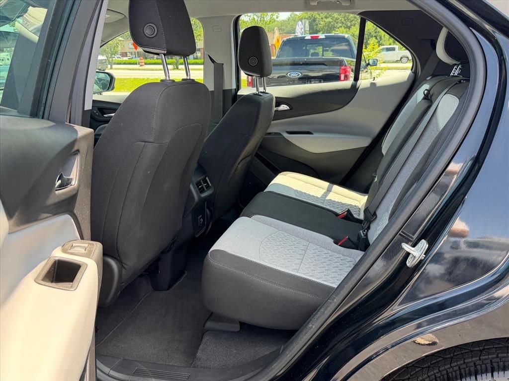 Used 2023 Chevrolet Equinox LS AWD/4WD image 13