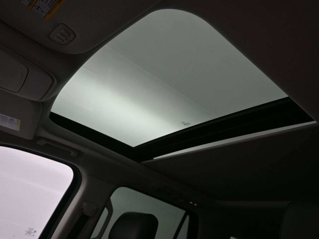 Certified 2025 Ford Expedition Active image 38