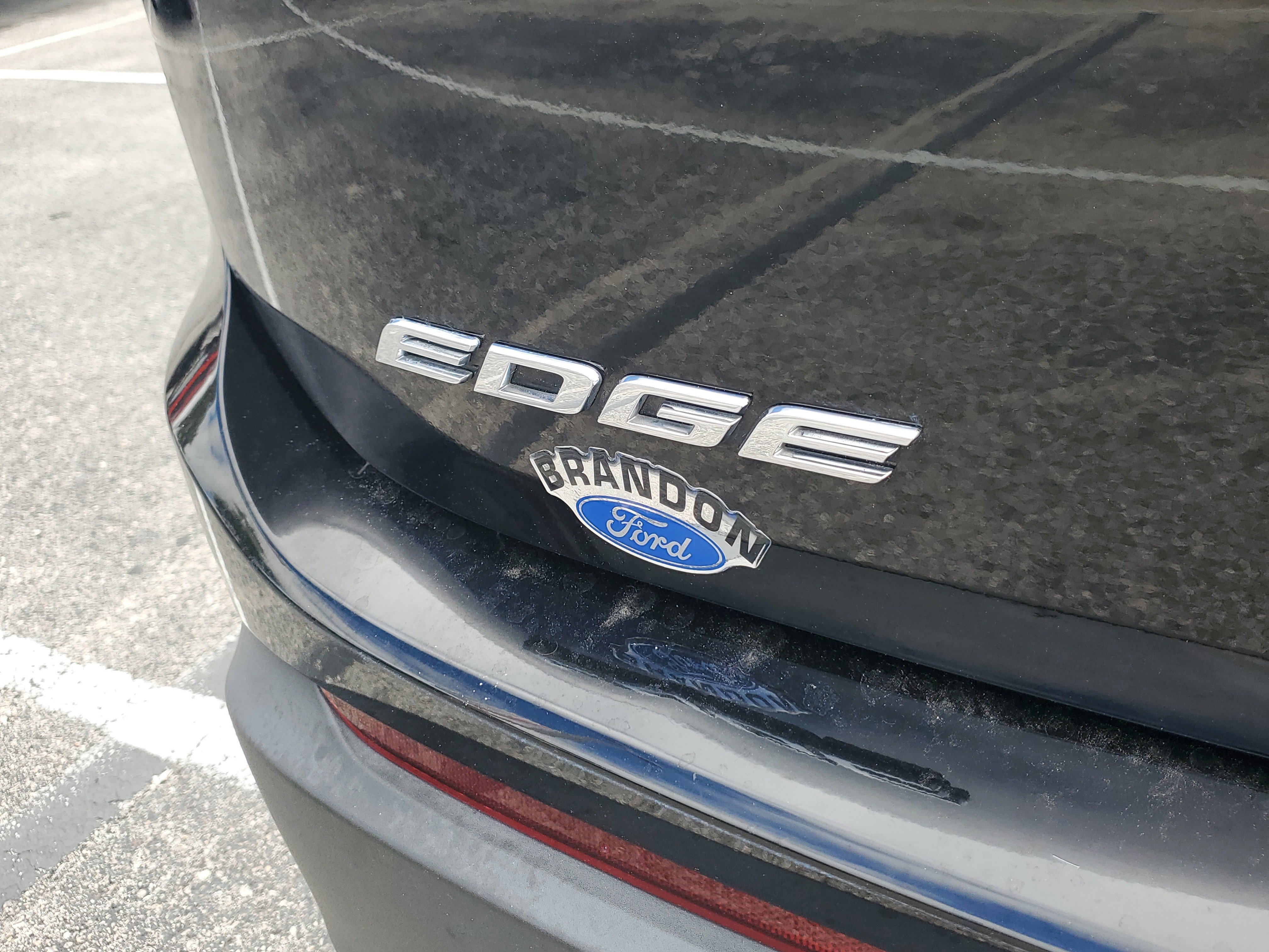 Certified 2017 Ford Edge SEL w/ Equipment Group 201A image 10