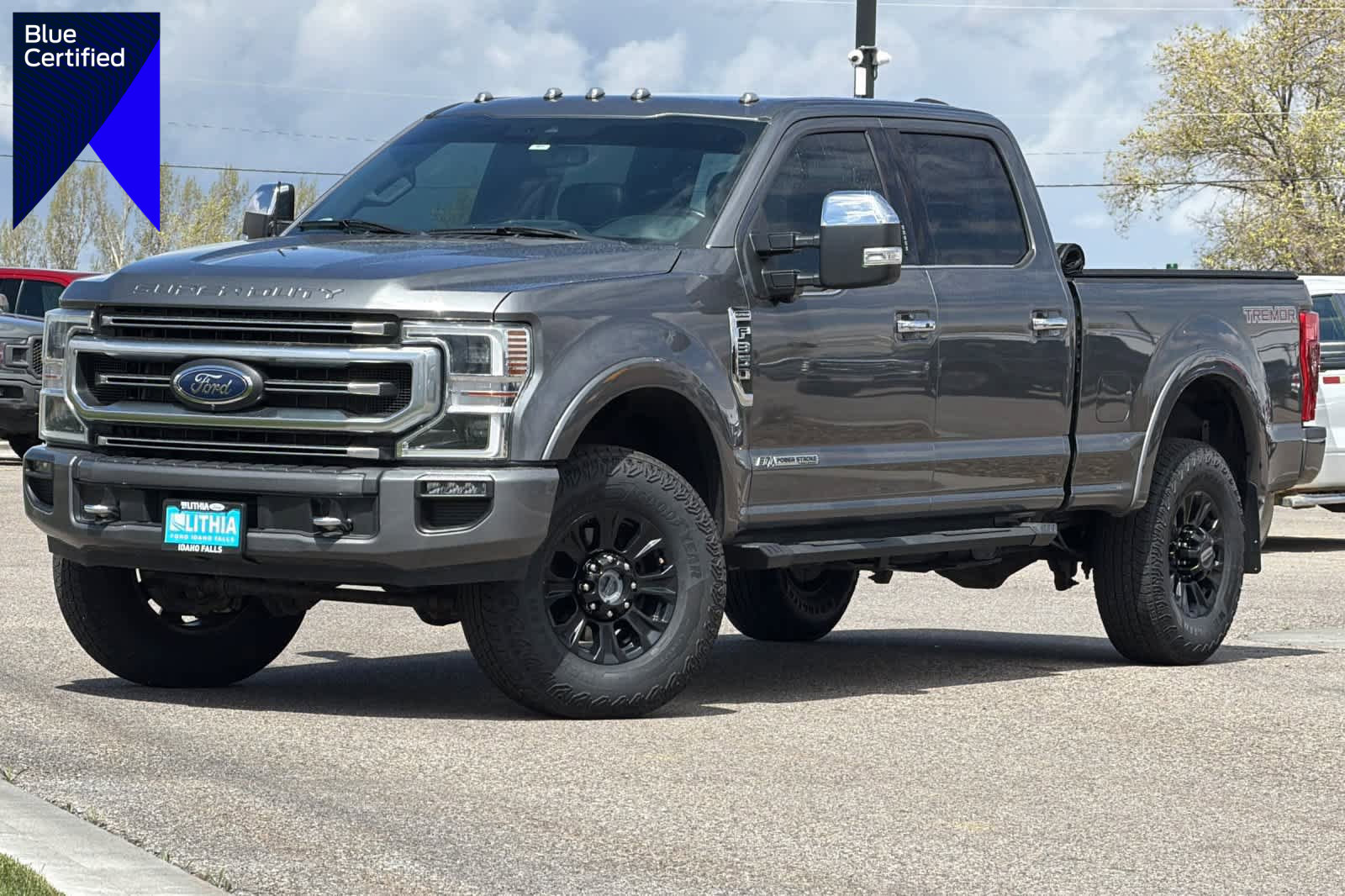 Certified 2022 Ford F350 Platinum w/ Tremor Off-Road Package