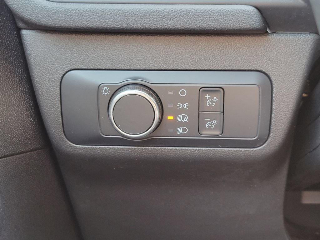 Certified 2022 Ford Escape SE w/ Cold Weather Package AWD/4WD image 12